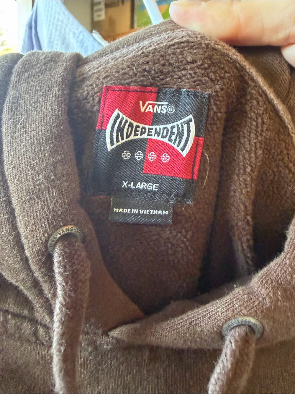 Vans Brown Hooded Pullover with Red & Black Label - Picture 2 of 3